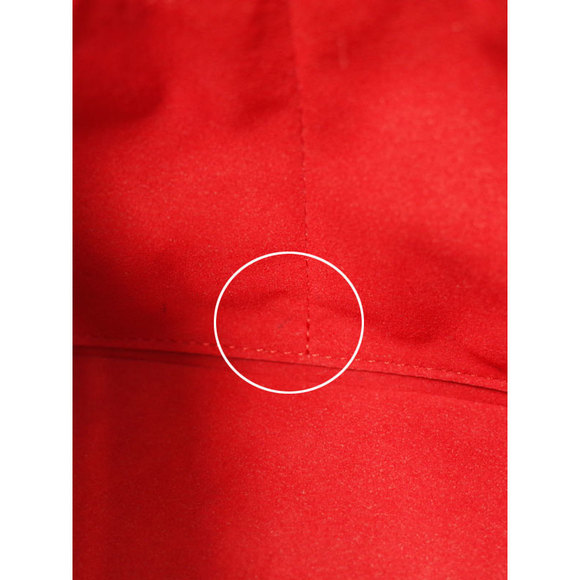 Louis Vuitton V Bag Tote Monogram - Picture 7 of 8